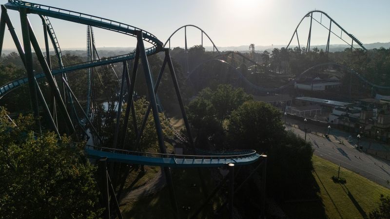 Kryzys w Six Flags pogłębia się po tragedii w Georgii i problemach finansowych po fuzji