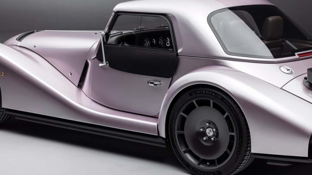 Morgan otwiera drzwi do pełnej personalizacji: Limitowana edycja Bespoke as Standard