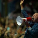 Serbia otwiera nowy rozdział: Studencka rewolucja kończy erę Vučicia