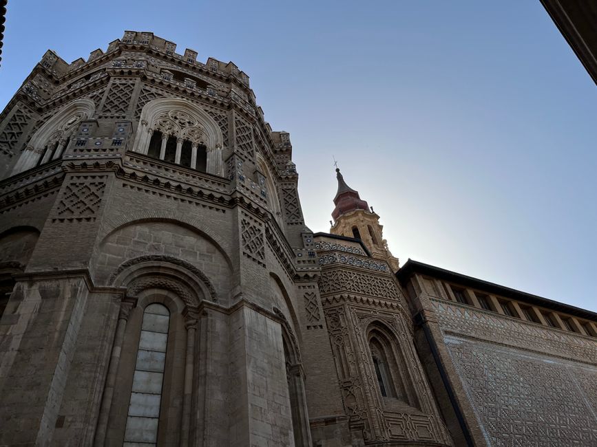 Zaragoza poza szlakiem: dlaczego to niedocenione hiszpańskie miasto zachwyca historią i kuchnią
